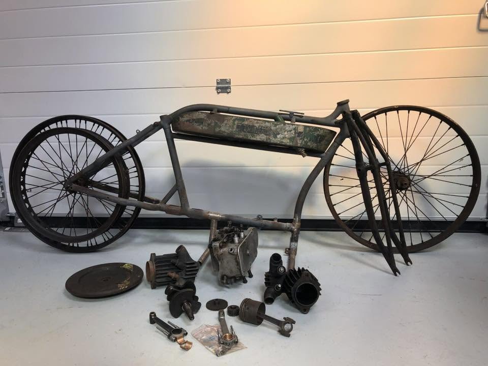 1912 Douglas 2¾ HP Flat Tank for Sale